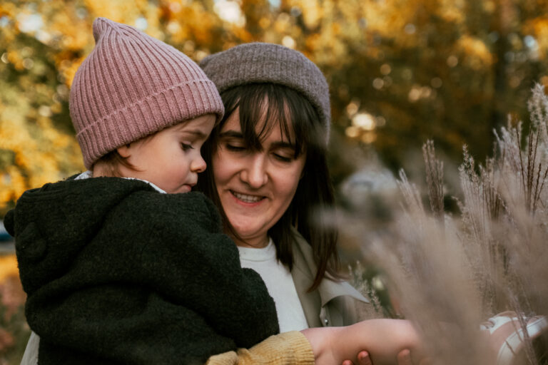 Fotografia bliskości - sesja mama i córka